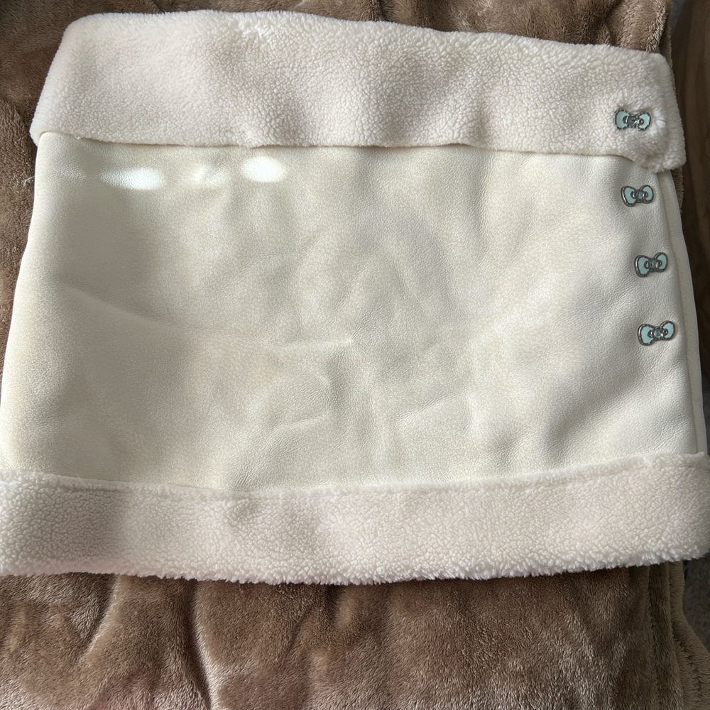 Forever 21 Hello Kitty Cream Fleece Skirt with Rhinestone bow Details faux trim